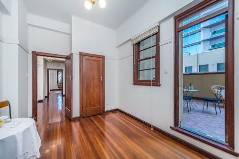 Art Deco Luxury On Elizabeth Quay - Accommodation Coffs Harbour 3