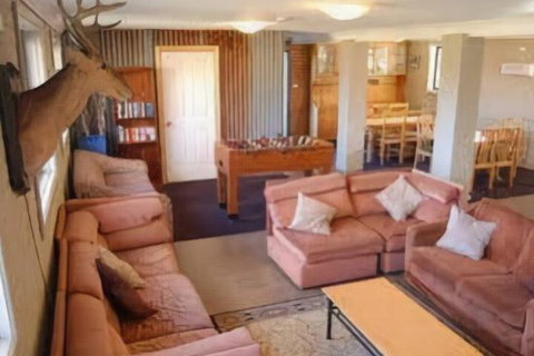 East Lake Travellers Lodge - Accommodation Coffs Harbour 2