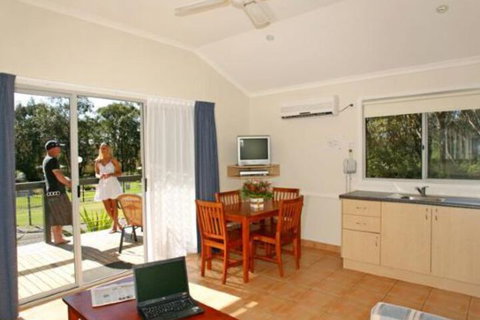 Port Stephens Koala Sanctuary - Accommodation Coffs Harbour 4