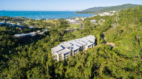 Azure Sea Whitsunday Resort - Accommodation Coffs Harbour 0