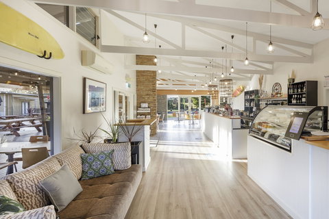 Ramada Resort By Wyndham Phillip Island - Accommodation Coffs Harbour 4