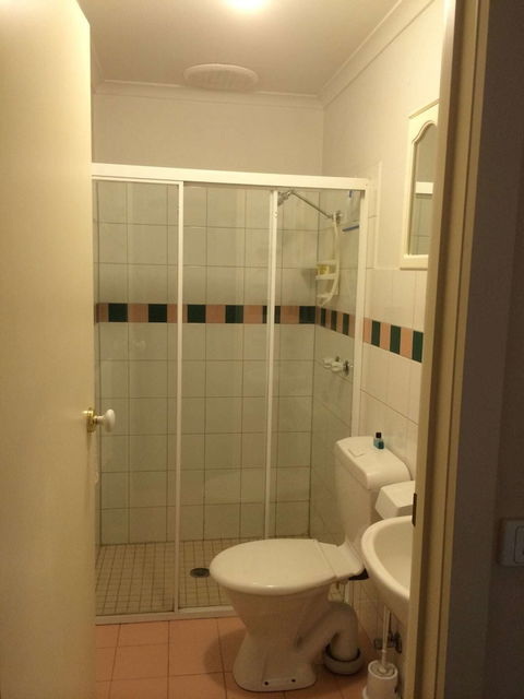 Box Hill Studios 4 At Canterbury Gardens - Accommodation Coffs Harbour 1