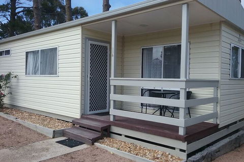 Lakes Caravilla Caravan Park - Accommodation Coffs Harbour 1