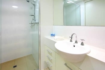 P A Apartments - Accommodation Coffs Harbour 3