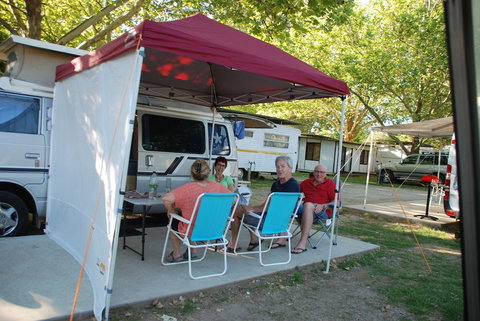 Beechworth Lake Sambell Caravan Park - Accommodation Coffs Harbour 2