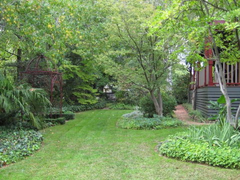 Finches Of Beechworth - Accommodation Coffs Harbour 3