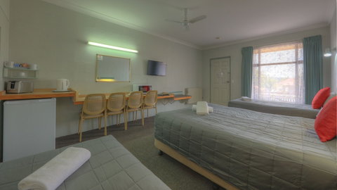 Alluna Motel - Accommodation Coffs Harbour 1