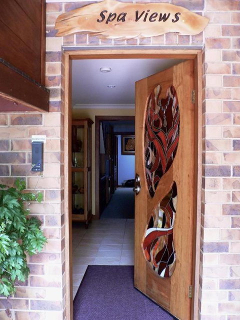 Artisan Spa Views - Accommodation Coffs Harbour 2