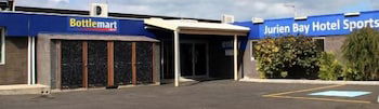Jurien Bay Hotel - Accommodation Coffs Harbour 0