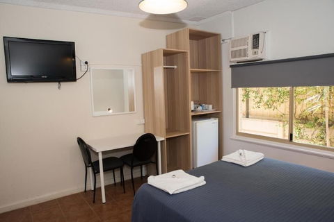Jurien Bay Hotel - Accommodation Coffs Harbour 3