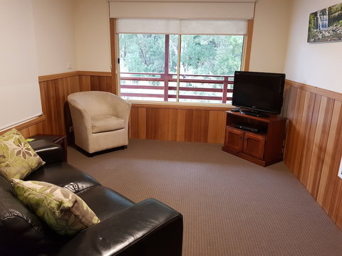 Driftwood Strahan Villas - Accommodation Coffs Harbour 6