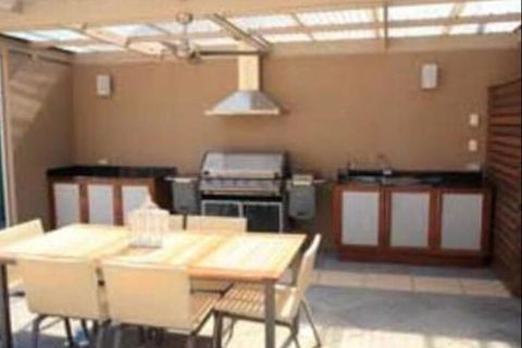 Amelia S Bed & Breakfast - Accommodation Coffs Harbour 7