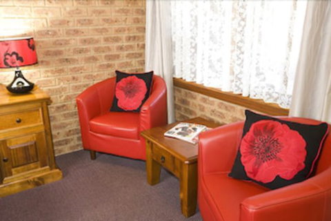 Beechworth Carriage Motor Inn - Accommodation Coffs Harbour 2