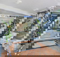 Beachside Resort - Kawana Waters - Accommodation Coffs Harbour