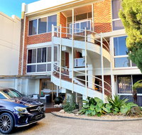 Bay Breeze Boutique Accommodation - Accommodation Coffs Harbour