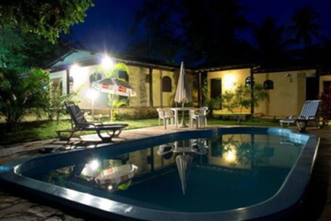 Emaroo Hotel Port Hughes - Accommodation Coffs Harbour 2