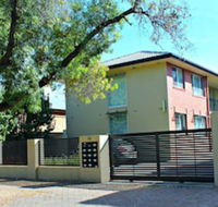 Adelaide DressCircle Apartments Childers Street - Accommodation Coffs Harbour