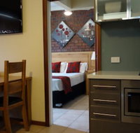 Glenelg Gateway Apartments - Accommodation Coffs Harbour