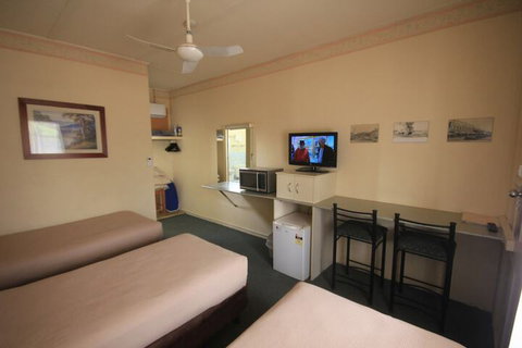 Aromet Motor Inn - Accommodation Coffs Harbour 4