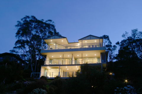 Arthurs Views - Accommodation Coffs Harbour 1