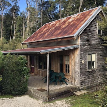 Corinna TAS Accommodation Coffs Harbour