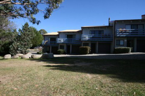 Alpha Centauri Townhouses - Accommodation Coffs Harbour 0