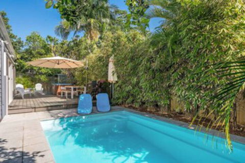 Aaloka Bay - Accommodation Coffs Harbour 0