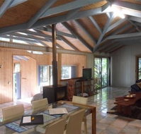 Treetops Accommodation Montville - Accommodation Coffs Harbour