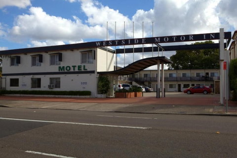 Westside Motor Inn - Accommodation Coffs Harbour 1