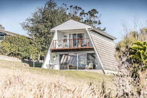 A PERFECT STAY - A Frame - Accommodation Coffs Harbour 7