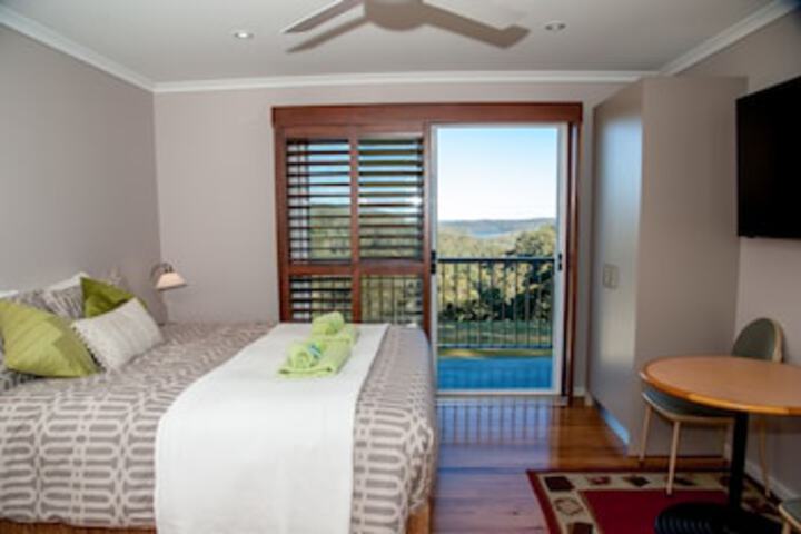 Conjola NSW Accommodation Coffs Harbour