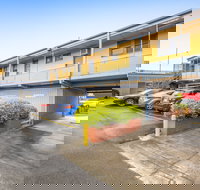 Meadow Inn Hotel-Motel - Accommodation Coffs Harbour