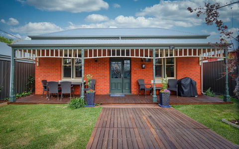 Mansi On Raymond - Accommodation Coffs Harbour 0