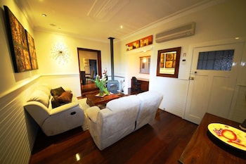 Rothwood B & B - Accommodation Coffs Harbour 0
