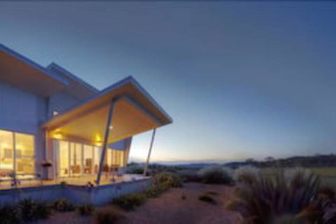Azjure Studio Retreat - Accommodation Coffs Harbour 0