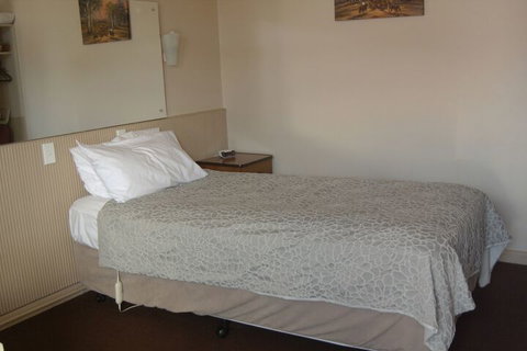 Travellers Rest Motel - Accommodation Coffs Harbour 5