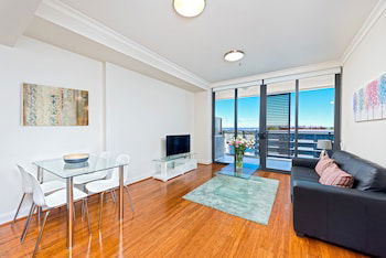 Astra Apartments Rhodes - Accommodation Coffs Harbour 6