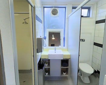 Deakin Geelong Units - Accommodation Coffs Harbour 5
