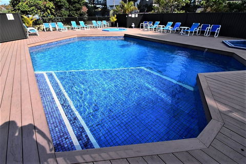 Aloha Apartments - Accommodation Coffs Harbour 2