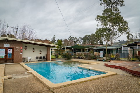 Breeze Holiday Parks - Eildon - Accommodation Coffs Harbour 1