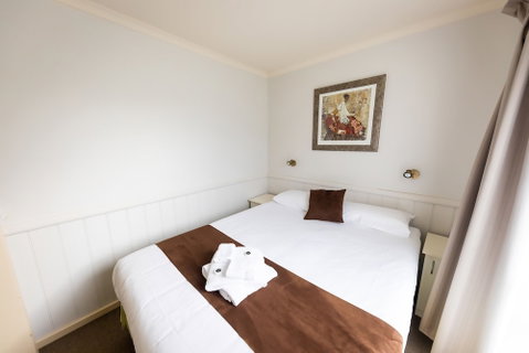 Breeze Holiday Parks - Eildon - Accommodation Coffs Harbour 6