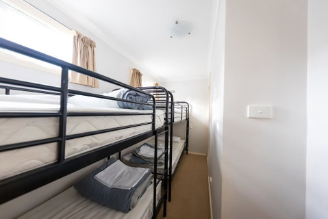 Breeze Holiday Parks - Eildon - Accommodation Coffs Harbour 5
