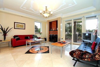 ABC Accommodation - Rosebud - Accommodation Coffs Harbour 0