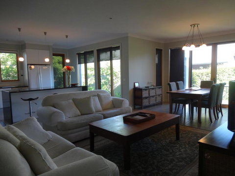 Mews On Frederick - Accommodation Coffs Harbour 5
