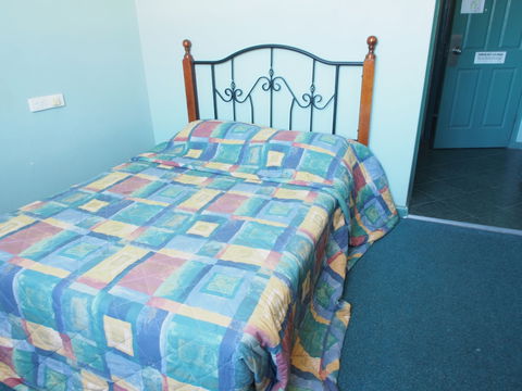 Harp Hotel - Accommodation Coffs Harbour 2