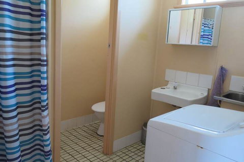 Jurien Beachfront Holiday Units - Accommodation Coffs Harbour 6