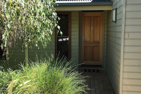 Abalina Cottages, Rotary Drive - Accommodation Coffs Harbour 1