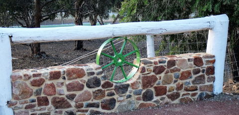 Eleebana Guest House - Accommodation Coffs Harbour 4