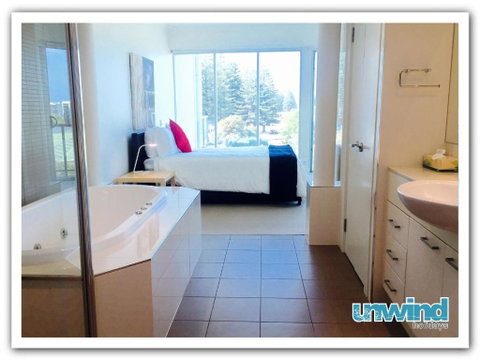 Gallery Resort Apartments - Accommodation Coffs Harbour 4