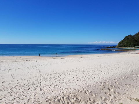 CHILL OUT BEACHSIDE At FORSTER - Accommodation Coffs Harbour 4